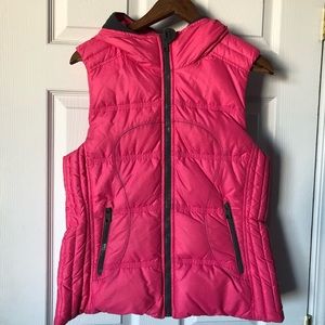 Lululemon peace of mind puffy vest - hot pink